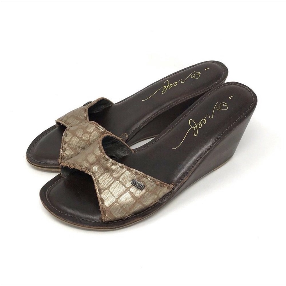 REEF wedge sandals brown metallic gold 7